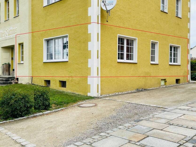 Helle Gewerberäume im historischen Stadtkern von Pesterwitz