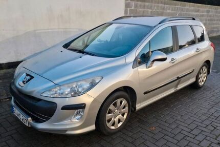 Peugeot 308 294.000 km 1.999 € Bochum 44803