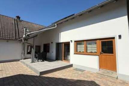 Haus zum Kaufen in Burgkirchen an der Alz 520.000 € 156 m² 6 zimmer