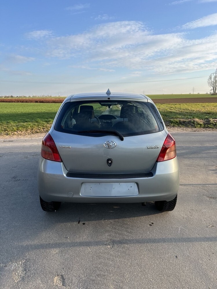 Toyota Yaris 193.000 km 4.700 € Mönchengladbach 41061