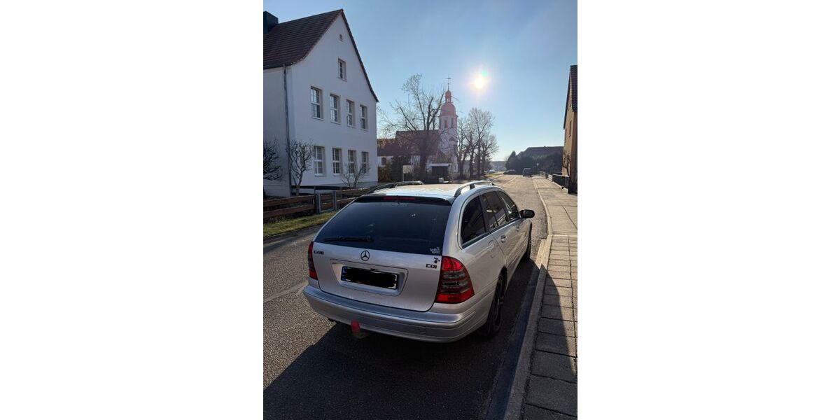 Mercedes-Benz C 200 340.000 km 3.333 &euro; Röderaue 01609