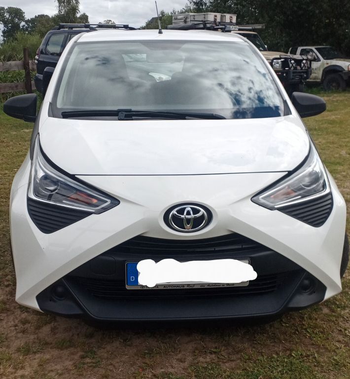Toyota Aygo (X) 45.000 km 9.999 € Brunsbüttel 25541