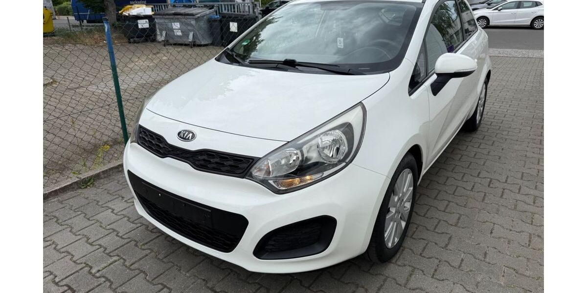 Kia Rio 95.500 km 6.190 &euro; Berlin 12277