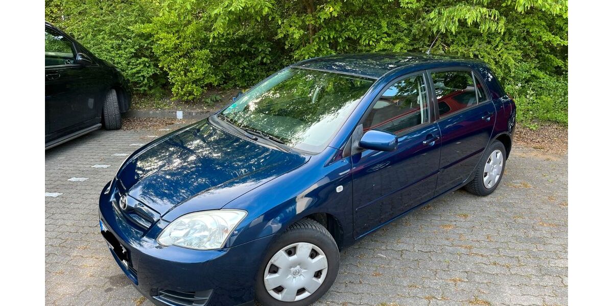Toyota Corolla 176.618 km 3.800 &euro; Hamburg 22335