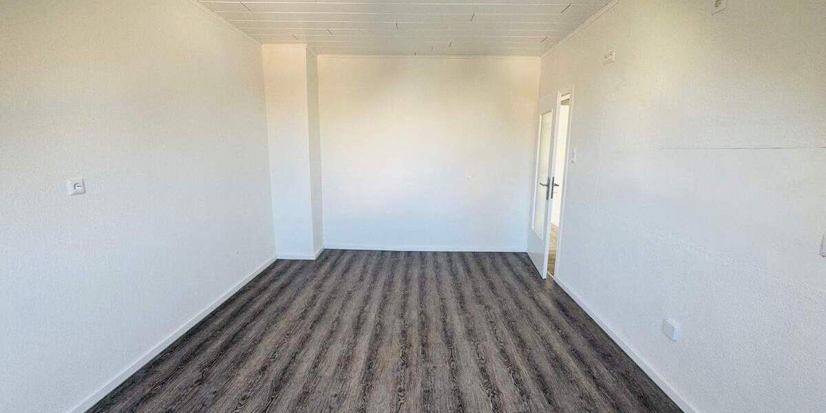 Etagenwohnung Mannheim Sandhofen - 3 Zimmer, 75 m&sup2;, 700&euro; | Angebot:25821094