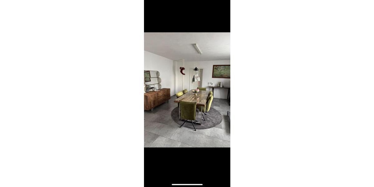 Einfamilienhaus Felsberg - 10 Zimmer, 200 m&sup2;, 275.000&euro; | Angebot:27054027