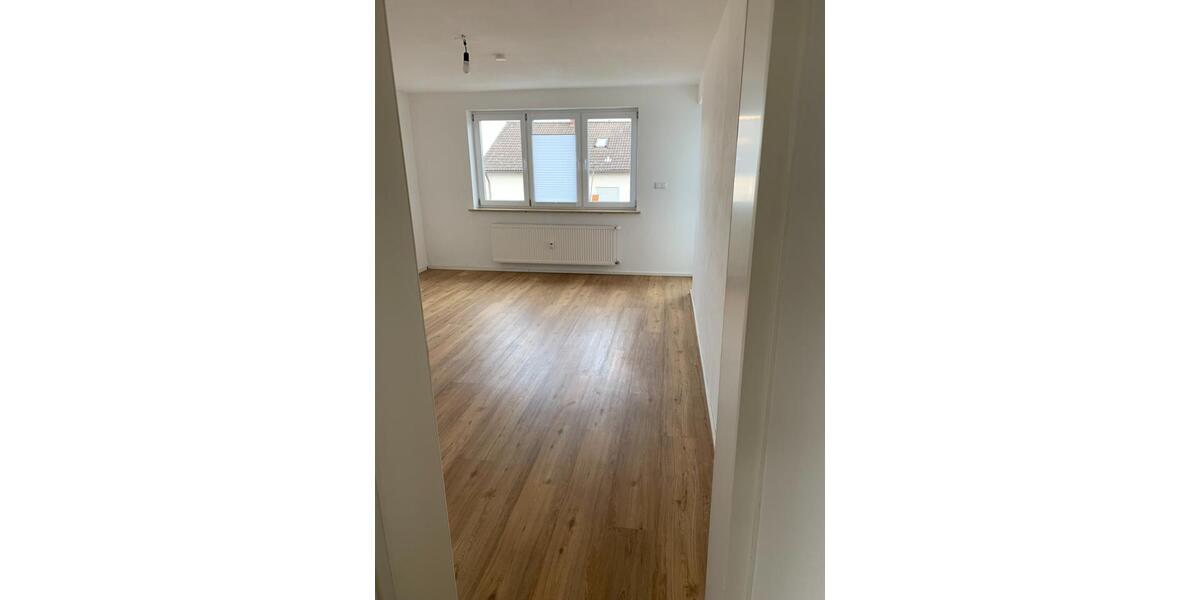 Etagenwohnung Donauwörth - 4 Zimmer, 95 m&sup2;, 1.090&euro; | Angebot:24372946