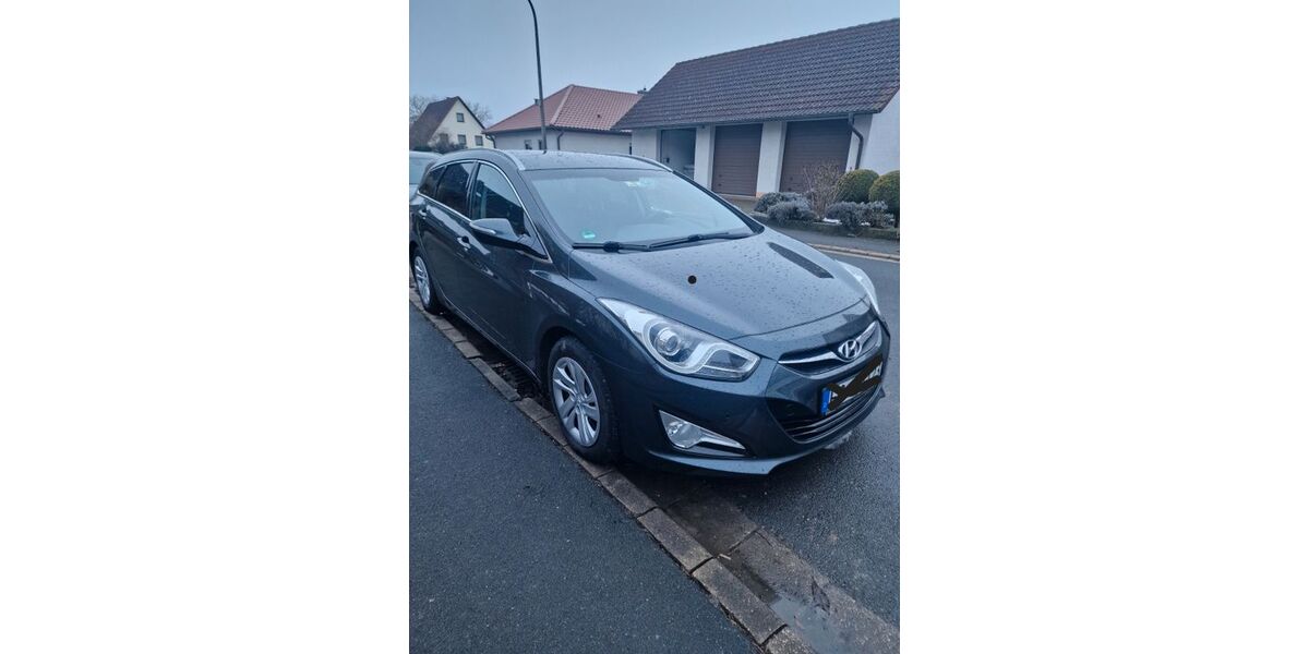 Hyundai i40 228.000 km 6.400 &euro; Eggolsheim 91330