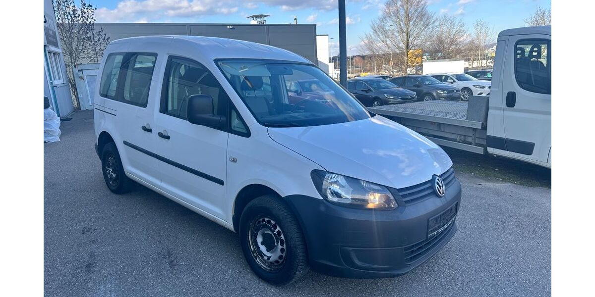 VW Caddy 146.000 km 6.490 &euro; Essingen 73457