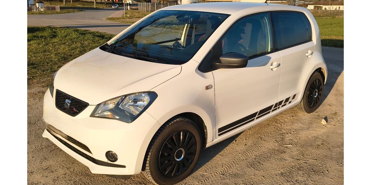 Seat Mii 28.000 km 9.600 &euro; Dornhan 72175