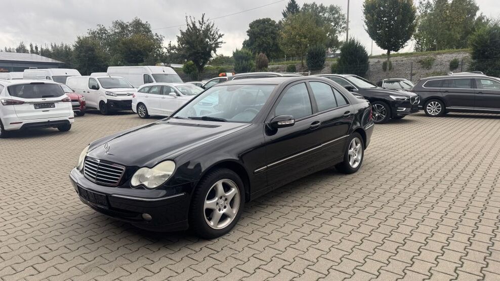 Mercedes-Benz C 180 144.934 km 5.990 € Friedberg 86316