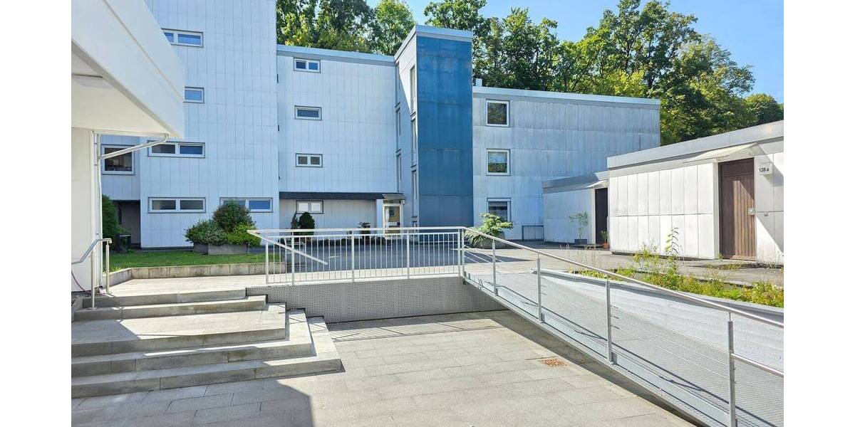 Etagenwohnung Coburg - 2 Zimmer, 67 m&sup2;, 570&euro; | Angebot:26799212