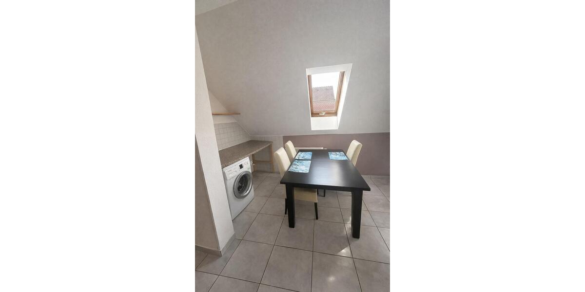 Dachgeschoßwohnung Schwieberdingen - 3.5 Zimmer, 73 m&sup2;, 750&euro; | Angebot:25980494