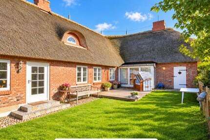 Haus zum Kaufen in Oldsum 1.395.000 € 280 m² - Haus Oldsum | Angebot:26947252