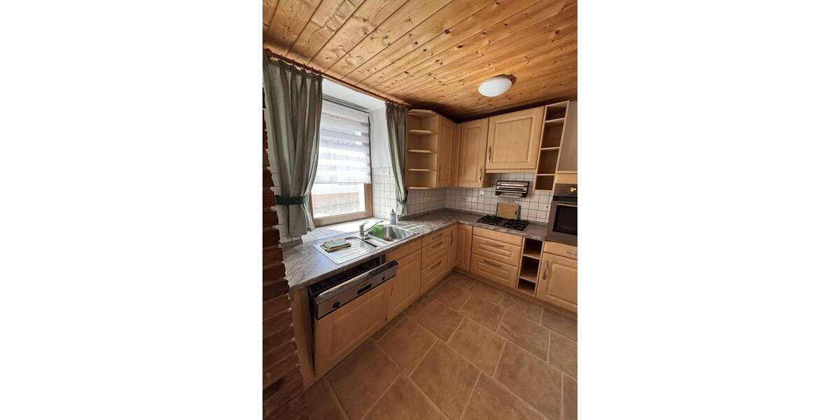 Einfamilienhaus Unkenbach - 7 Zimmer, 138 m&sup2;, 830&euro; | Angebot:27335270