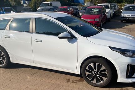 Kia ceed Sportswagon 141.174 km 12.499 € Hamburg 21107