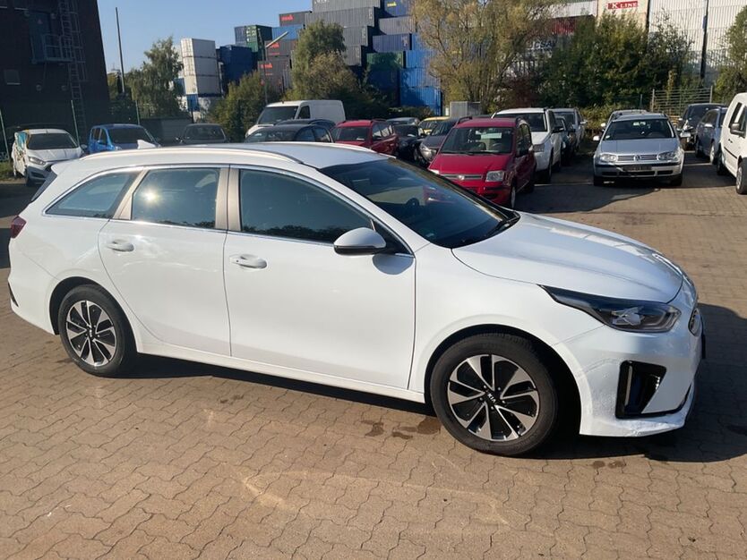 Kia ceed Sportswagon 141.174 km 12.499 € Hamburg 21107