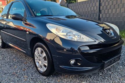 Peugeot 206 180.000 km 1.790 € Oberhausen 46145