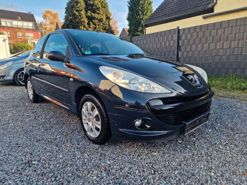 Peugeot 206 180.000 km 1.790 € Oberhausen 46145
