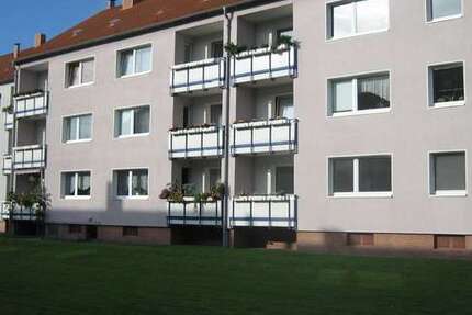 Wohnung Helmstedt - 3 Zimmer, 66 m&sup2;, 430&euro; | Angebot:27070854