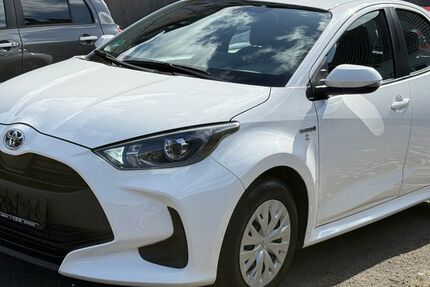 Toyota Yaris 128.000 km 14.400 &euro; Saarbrücken - Burbach 66115