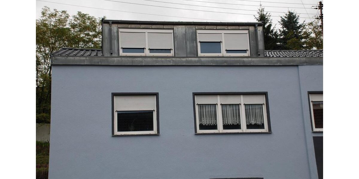 Etagenwohnung Saarbrücken Brebach-Fechingen - 5 Zimmer, 155 m&sup2;, 240.000&euro; | Angebot:26111977