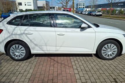 Skoda Scala 59.000 km 12.999 &euro; Bielefeld 33719