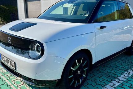 Honda e