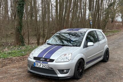 Ford Fiesta 168.000 km 3.500 &euro; Waldsee 67165