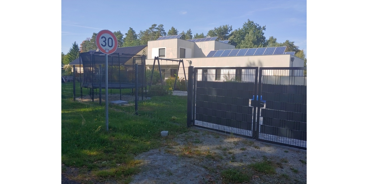 Modernes, ruhig gelegenes EFH in Torno 7 zimmer