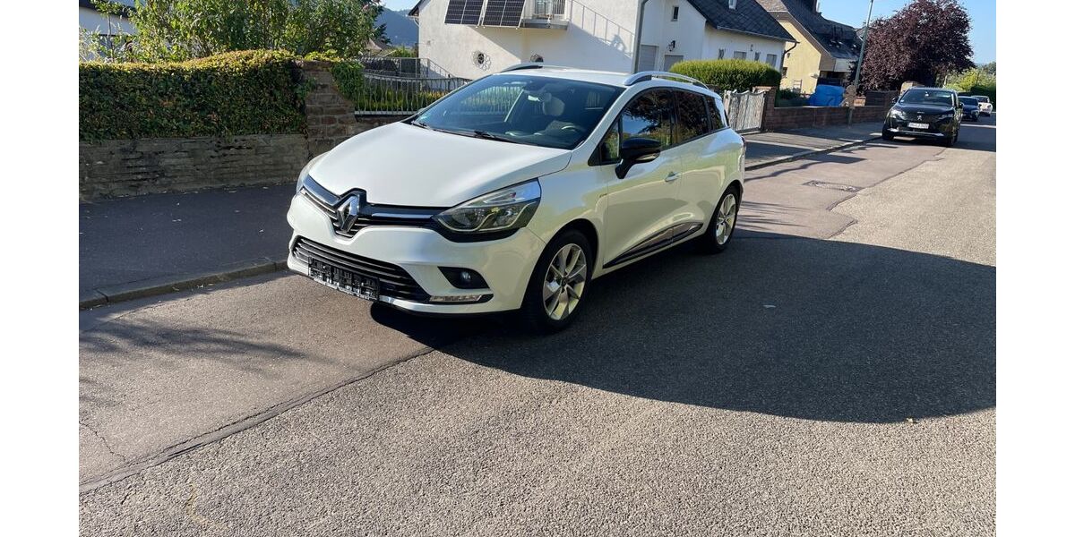 Renault Clio 90.000 km 6.900 &euro; Trier 54294
