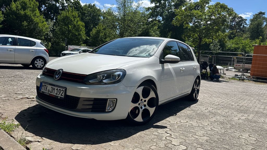 VW Golf 177.000 km 7.850 &euro; Flörsheim 65439