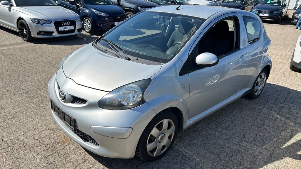 Toyota Aygo (X) 77.827 km 1.680 &euro; Rendsburg 24768