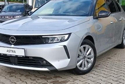 Opel Astra 17.992 km 23.990 € Meerane 08393