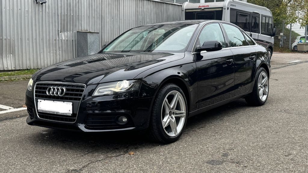 Audi A4 180.000 km 8.500 &euro; München 80992