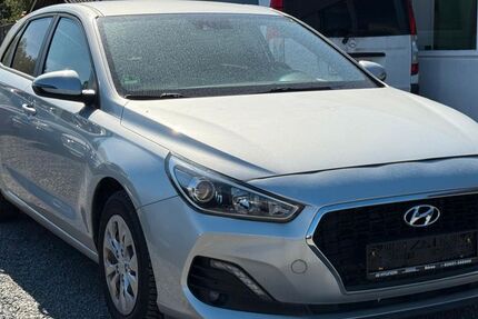 Hyundai i30 84.300 km 11.750 &euro; Düren 52349