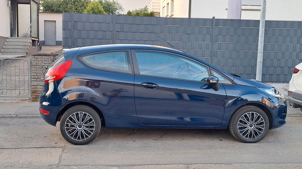 Ford Fiesta 177.853 km 2.700 &euro; Neuhausen auf den Fildern 73765