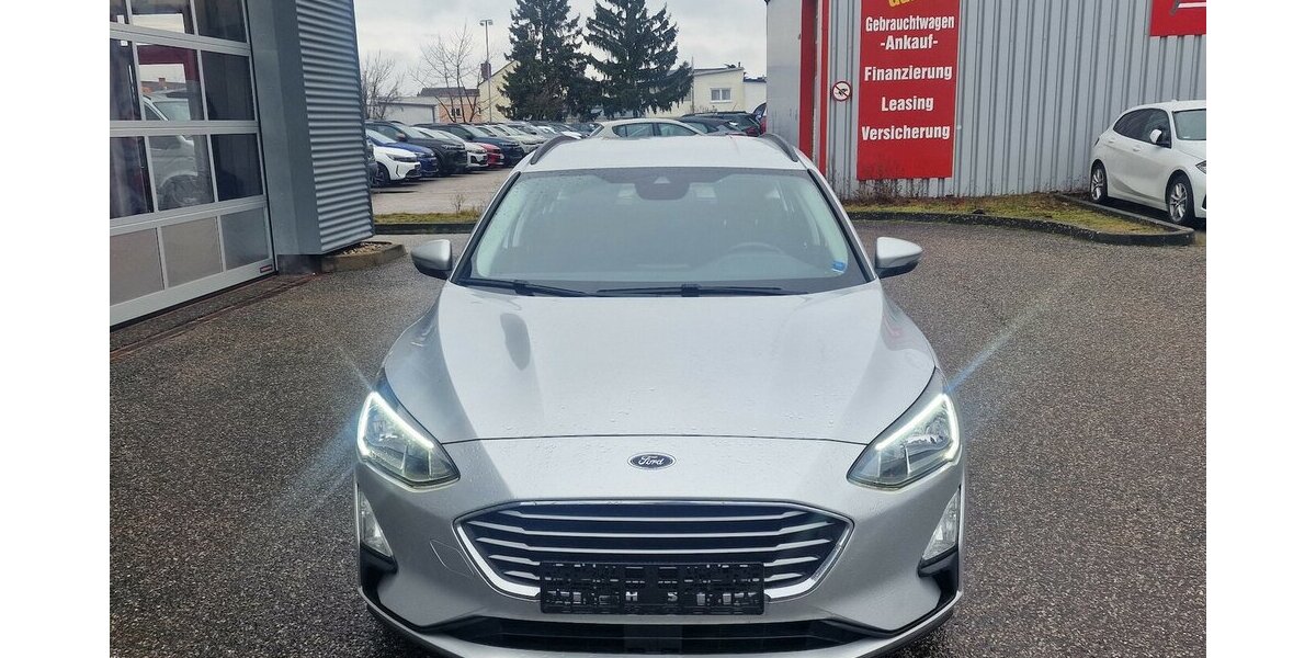 Ford Focus 1.0 EcoBoot Trend 52.000 km 15.399 &euro; Landau 76829