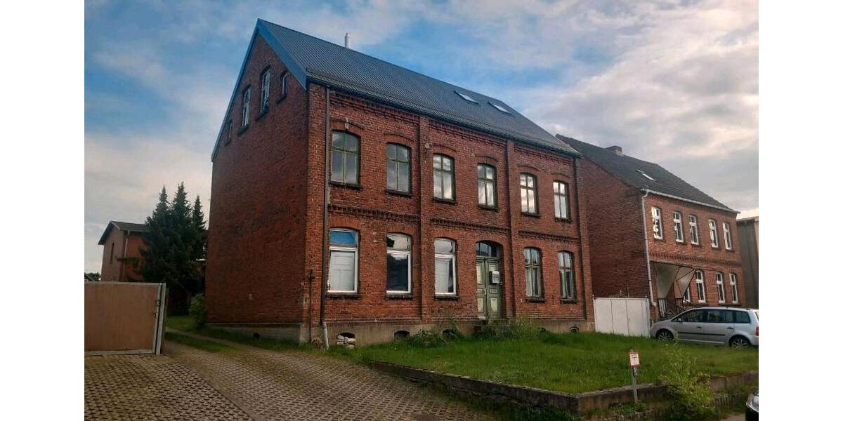 Mehrfamilienhaus, Wohnhaus Grabow - 8 Zimmer, 240 m&sup2;, 82.000&euro; | Angebot:26073981