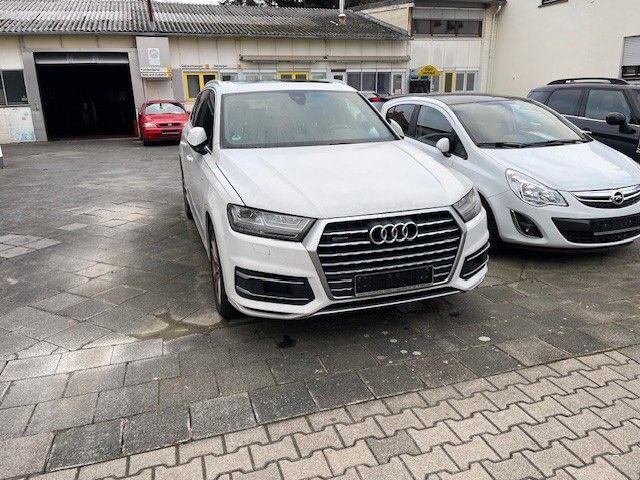 Audi Q7 163.275 km 33.900 &euro; Lampertheim 68623