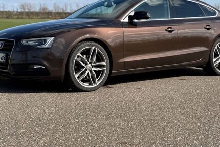 Audi A5 124.000 km 15.900 &euro; Fehrbellin 16833