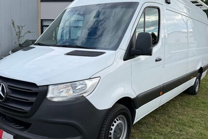 Mercedes-Benz Sprinter 149.050 km 25.990 &euro; Langen 63225