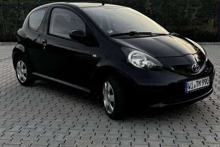 Toyota Aygo 190.000 km 1.899 &euro; Idstein 65510