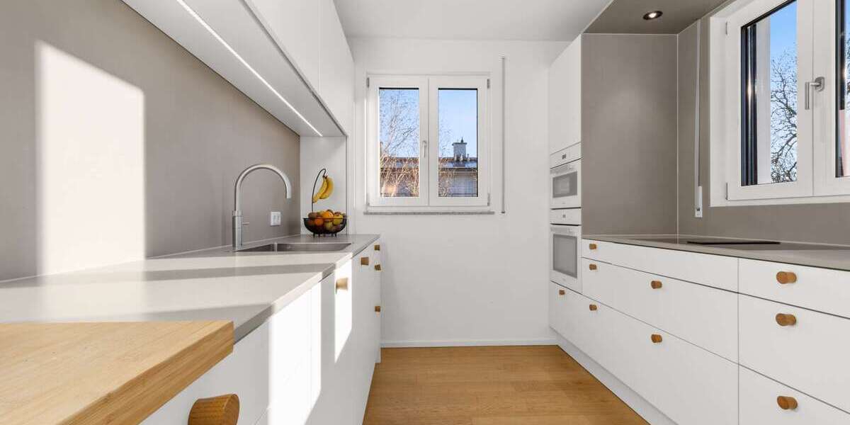 Offenes Wohnkonzept | Schwellenfrei erreichbar | 2 TG-Stellplätze uvm. - Dachgeschoßwohnung Unterhaching | Angebot:24821307