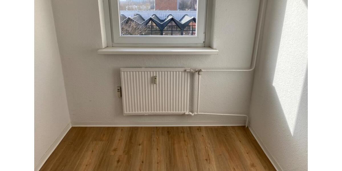 Etagenwohnung Rostock Evershagen - 1 Zimmer, 37 m&sup2;, 330&euro; | Angebot:25420466