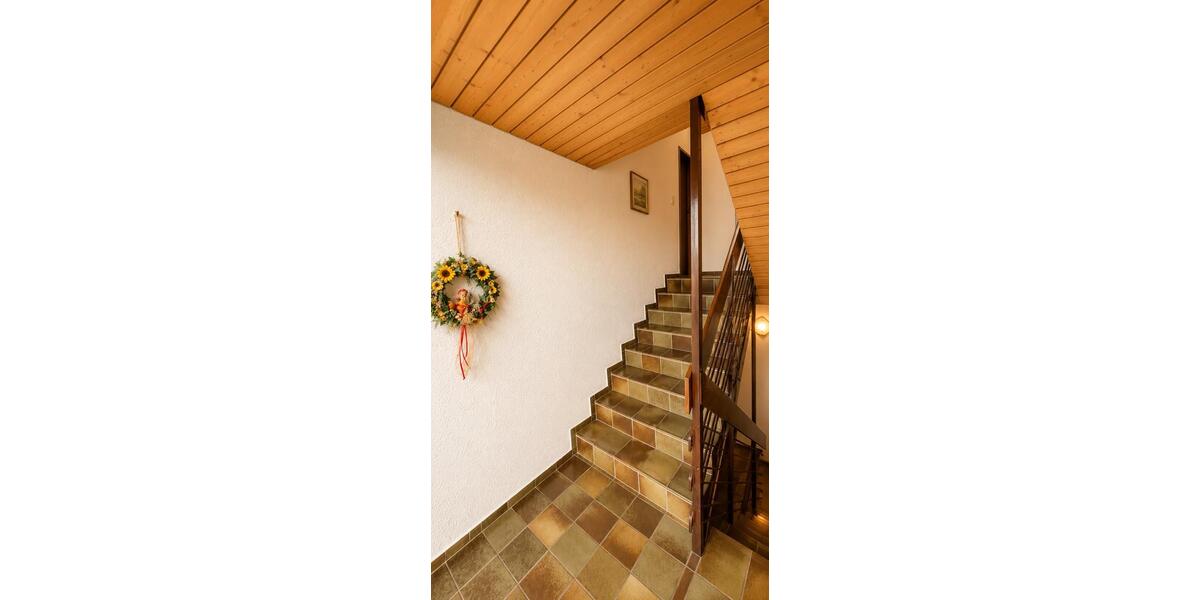 Dachgeschoßwohnung Bünde - 3 Zimmer, 78 m&sup2;, 199.000&euro; | Angebot:26865124