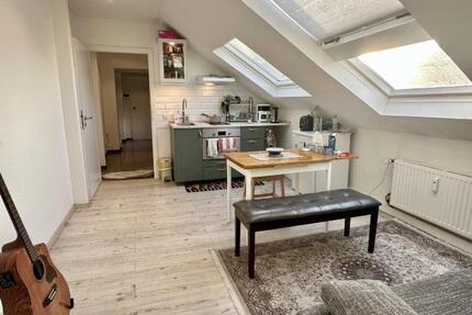Modern 1-Bedroom Apartment w Kitchen – Available from June 1