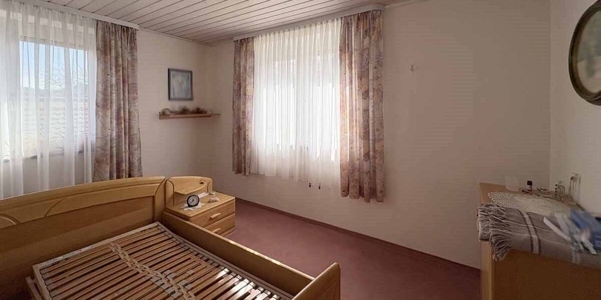 Doppelhaushälfte Weidenberg - 6 Zimmer, 125 m&sup2;, 239.000&euro; | Angebot:26388949