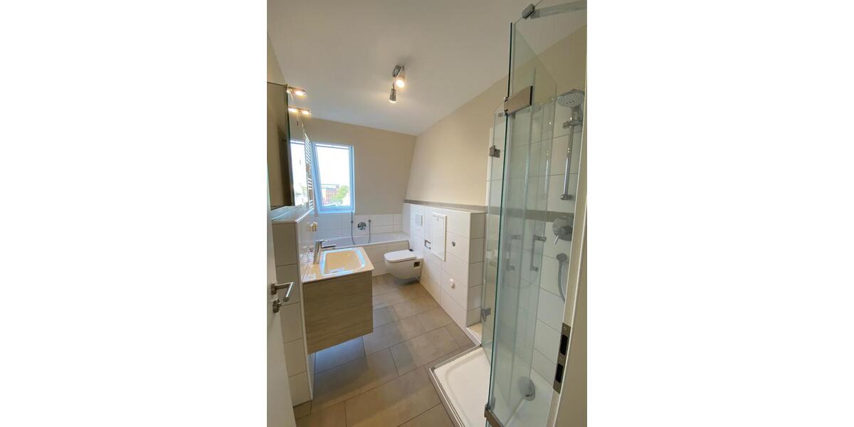 Dachgeschoßwohnung Bamberg Bamberg-Ost - 2.5 Zimmer, 72 m&sup2;, 1.100&euro; | Angebot:26284511