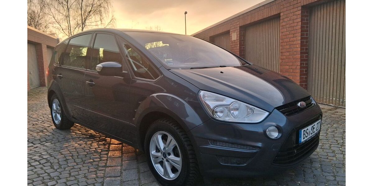Ford S-Max 206.900 km 3.950 &euro; Braunschweig 38114